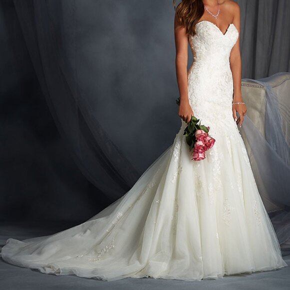 SAMPLE Fit & Flare Sexy Lace Wedding Dress Romantic Mermaid, Light Gold & Ivory - Picture 1 of 9